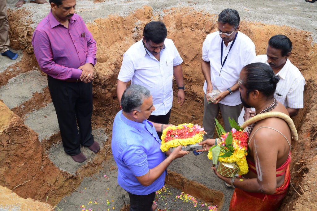 Stone Laying Ceremony – Chothy’s The Square